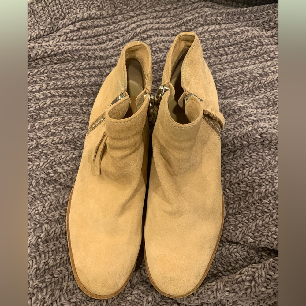 Dolce Vita Flat Booties